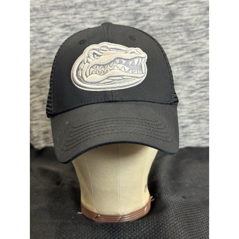 Pre Owned Collegiate Headwear NCAA Florida Gators SnapBack Mesh White Black‎